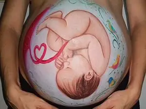 Målning på gravid kvinnas mage 10