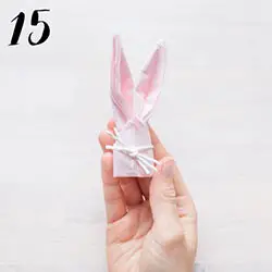 Vika en kanin av en servett - Steg 15