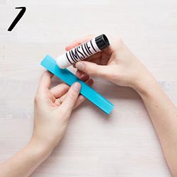 Tillverka en rund pappersrosett själv - Steg 7